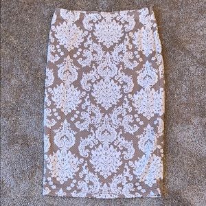 Printed pencil skirt